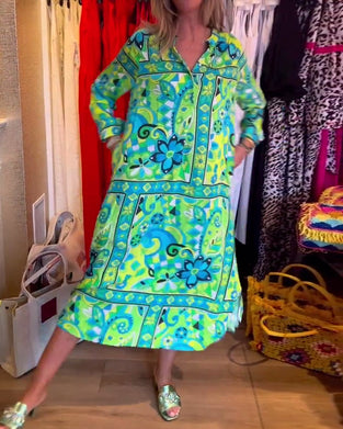 Sukienki o luźnym kroju z nadrukiem i kieszeniami