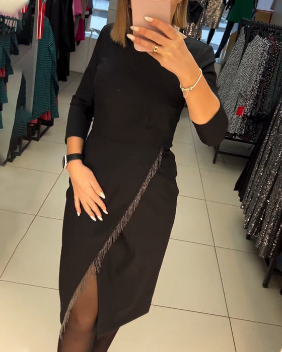 Rozcięta sukienka z okrągłym dekoltem