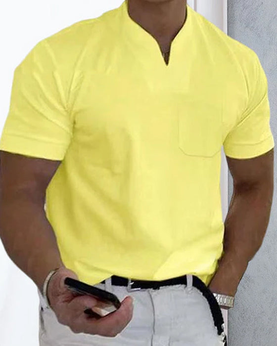 Sportowa koszulka z krótkim rękawem i dekoltem w serek