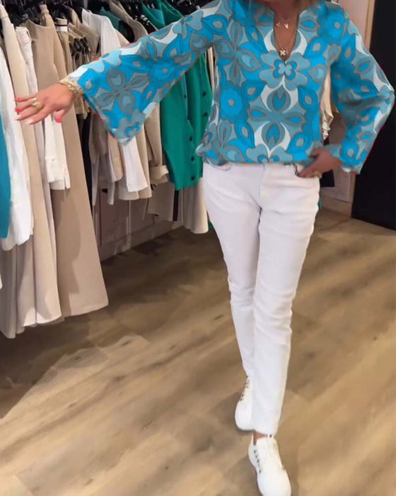 Bluzka o luźnym uniwersalnym fasonie i nadrukach