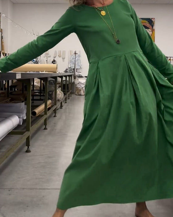 Sukienka w jednolitym kolorze z okrągłym dekoltem