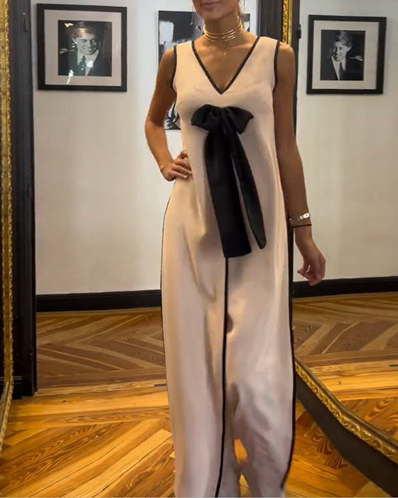 Elegancki komplet bez rękawów z kokardką