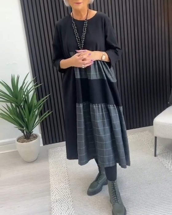 Sukienka w kratę z kieszonkami