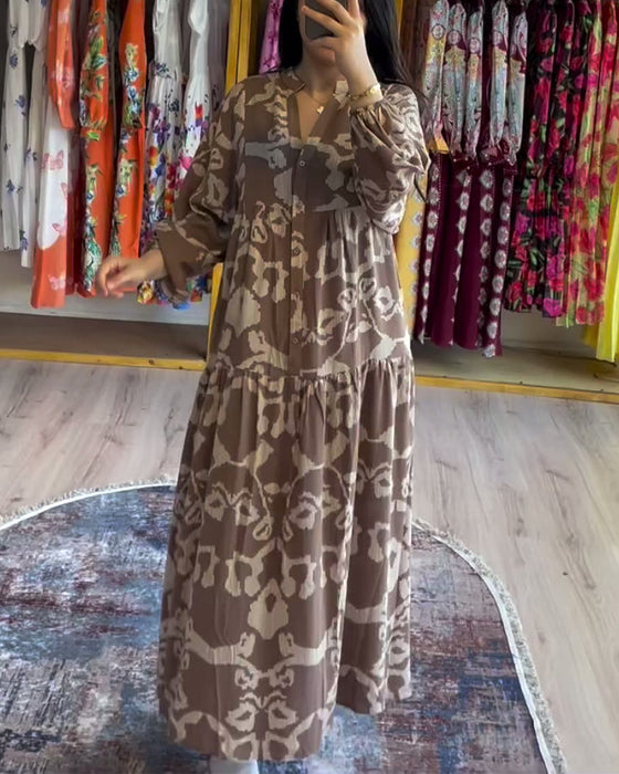 Luźna sukienka zapinana na guziki z nadrukiem