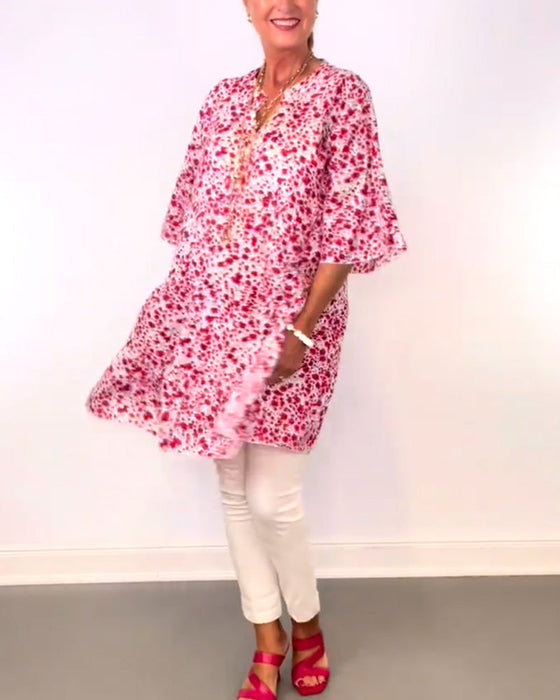 Sukienka o luźnym kroju w kwiaty