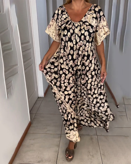 Sukienka z krótkim rękawkiem i dekoltem w kształcie litery V