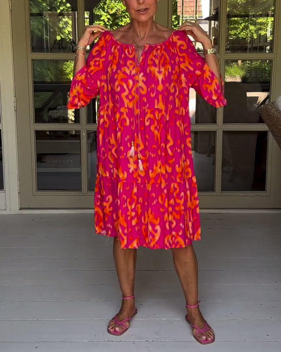 Sukienka z luźnym nadrukiem i rękawami dzwonkowymi