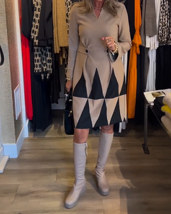 Elegancka sukienka z geometrycznym nadrukiem