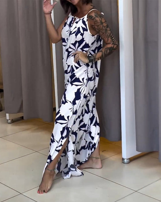 Sukienka z wiązaniami i nadrukiem