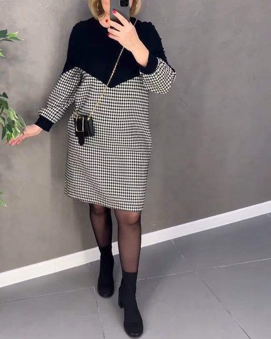 Elegancka sukienka w kratę z blokiem kolorów