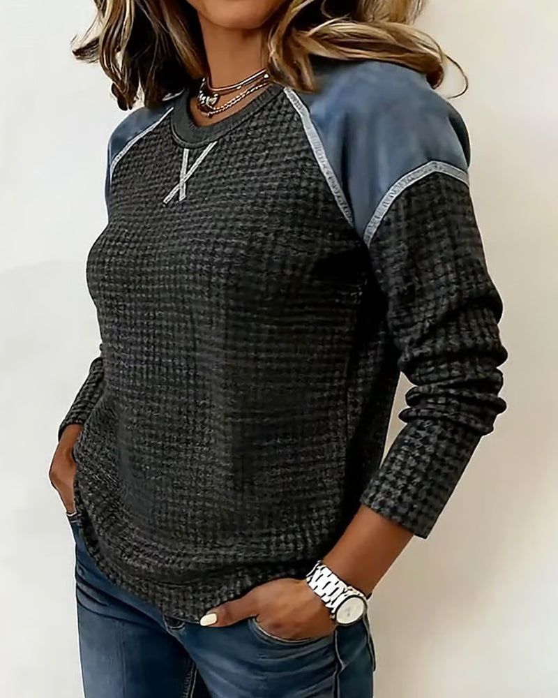 Top Z Teksturą Wafelkową, Rękawami Raglanowymi I Projektem Bloków Kolorów