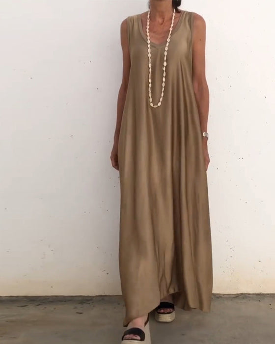 Długa sukienka bez rękawów z okrągłym dekoltem