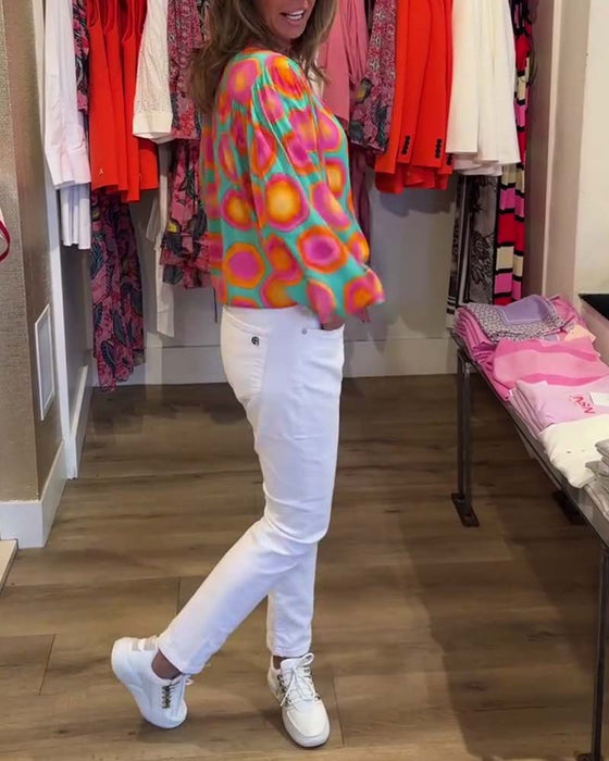 Koszula z kolorowym geometrycznym nadrukiem i stójką