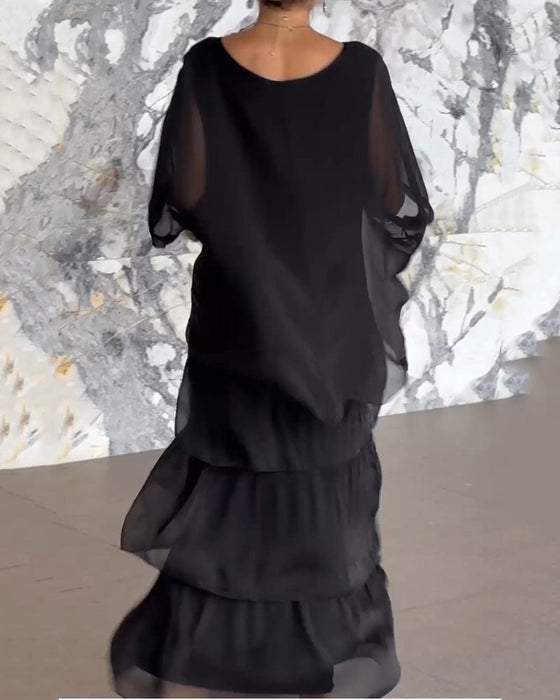 Sukienka o artystycznym stylu i luźnym kroju