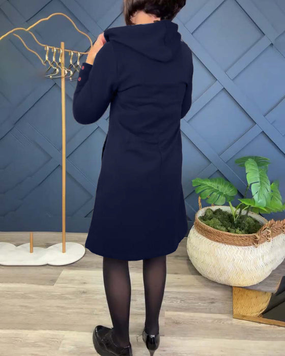 Sukienka swobodna z kapturem i zamkiem błyskawicznym w kształcie koła