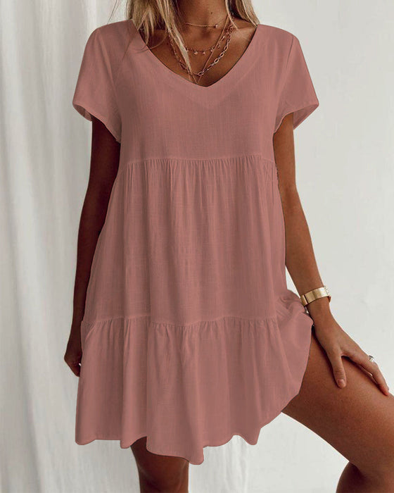 Sukienka z krótkim rękawem i dekoltem w serek