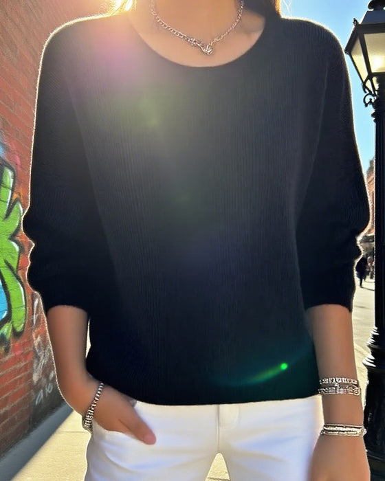 Sweter Jednokolorowy Okrągły Dekolt Opadający Krój Ramienia