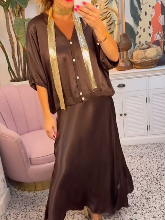 Casualowy, jednolity kolor, spódnica z guzikami i dekoltem w serek