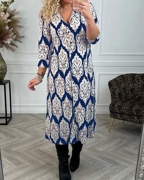 Sukienka z rozcięciami po bokach