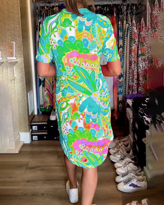 Sukienka z kieszeniami i nadrukiem z krótkim rękawkiem