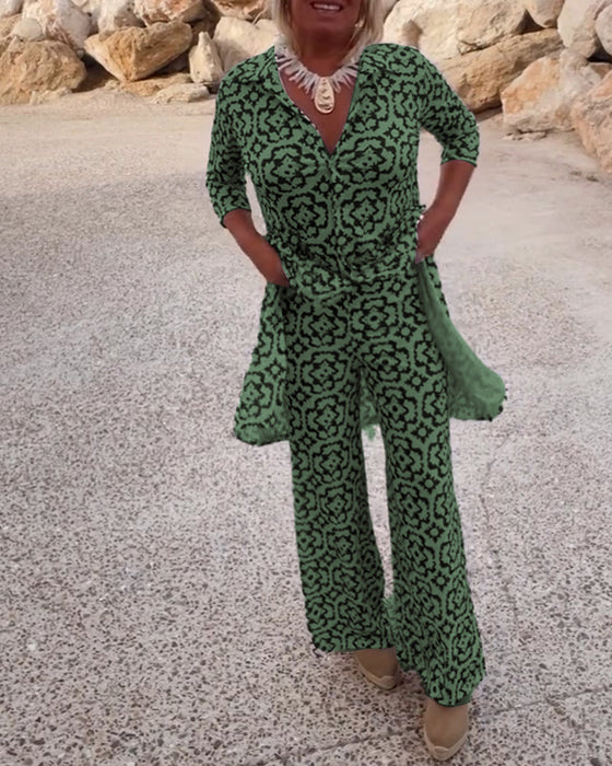 Zestaw bluzka i spodnie z nadrukiem w stylu vintage