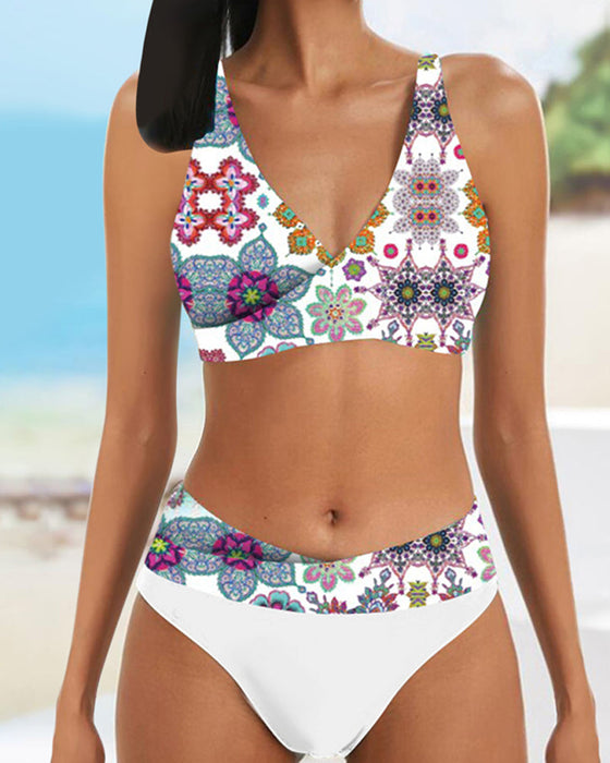 Kolorowe bikini z kopertowym biustonoszem