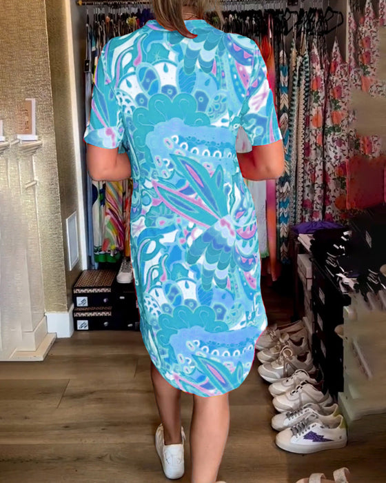 Sukienka z kieszeniami i nadrukiem z krótkim rękawkiem