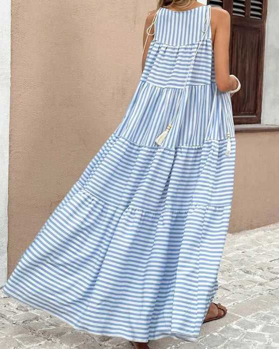 Sukienka W Paski Halter Warstwowa