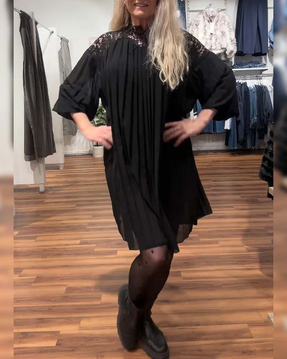 Stylowa jednokolorowa sukienka patchwork plisowana