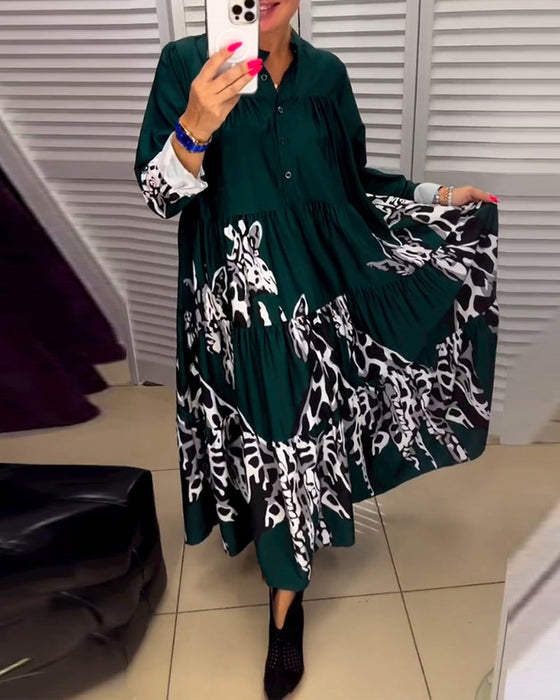 Długa sukienka zapinana na guziki z nadrukiem