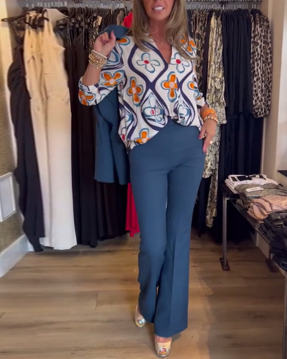 Bluzka z V-krawatkiem i kwiatowym