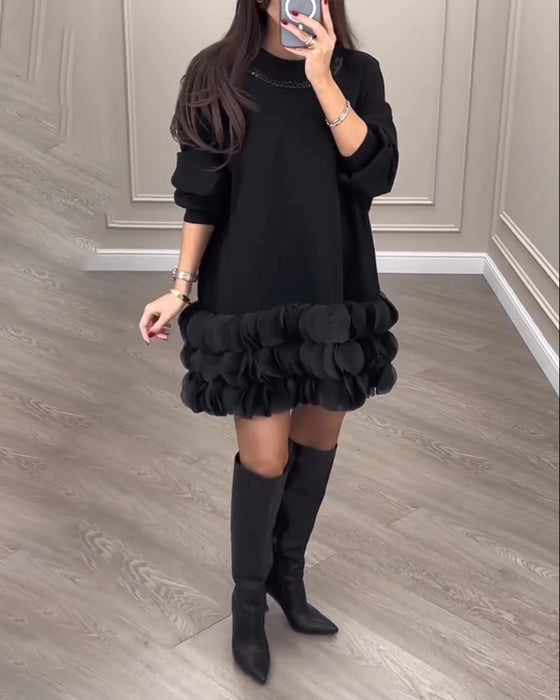 Elegancka sukienka w patchworkowe wstawki