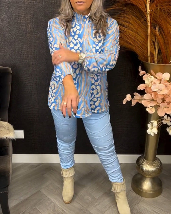 Bluzka ze stójką długim rękawem i nadrukiem