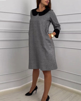 Luźna sukienka z kieszeniami i kołnierzem