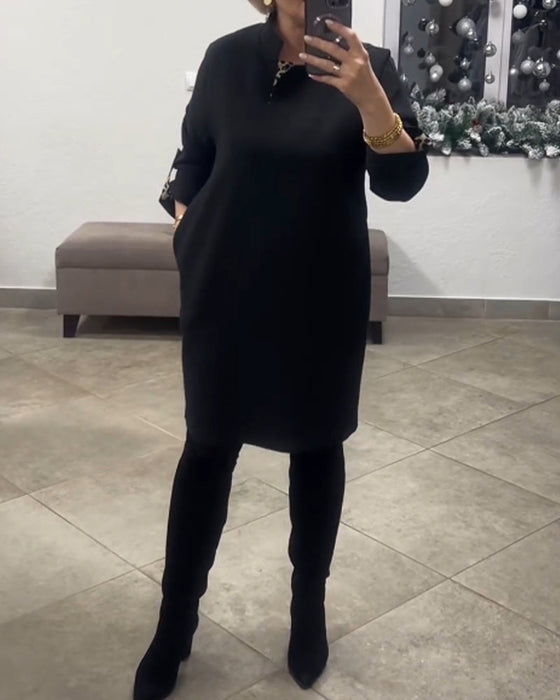 Jednokolorowa sukienka z kołnierzykiem