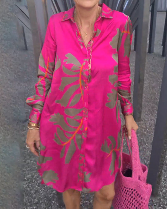 Koszulowa sukienka z długim rękawem i kołnierzykiem