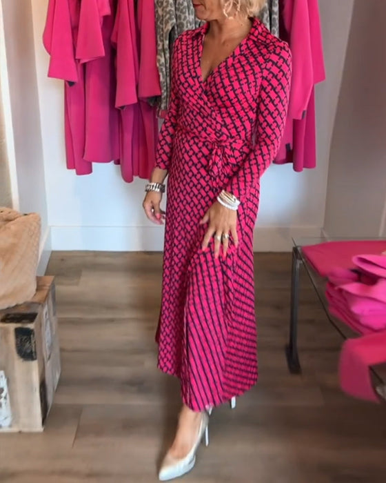 Elegancka sukienka maxi z dekoltem w kształcie litery V