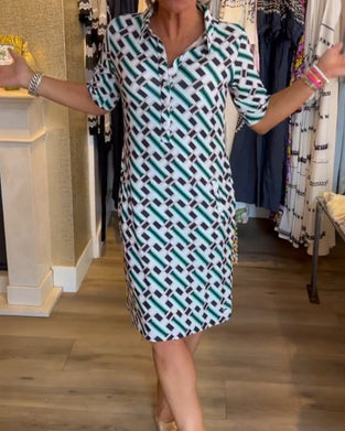 Sukienka z nadrukiem geometrycznym i dekoltem V