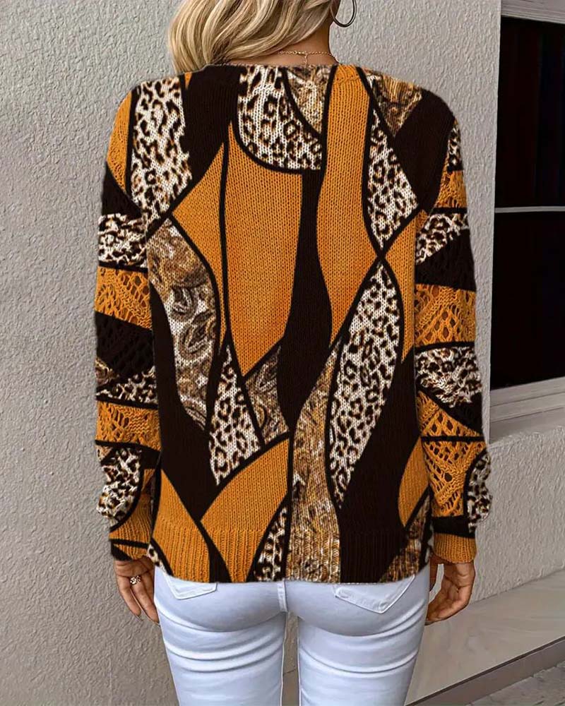 Pullover Z Dekoltem W Serek I Ażurowym Leopardzim Nadrukiem