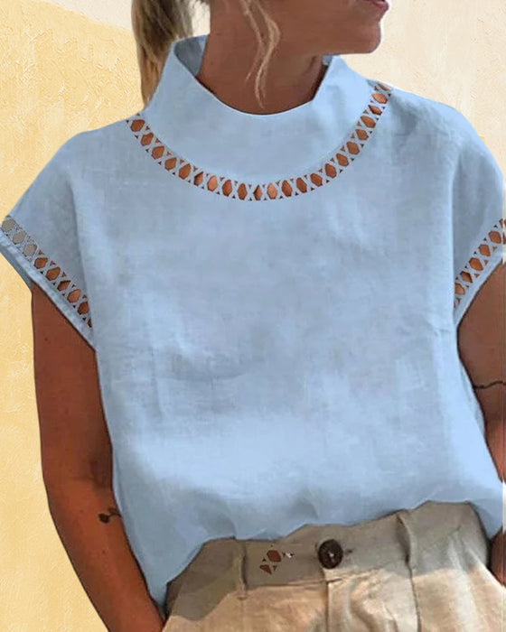 Bluzka ze stójką z koronki w jednolitym kolorze