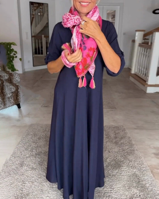 Sukienka w jednolitym kolorze z dekoltem w szpic