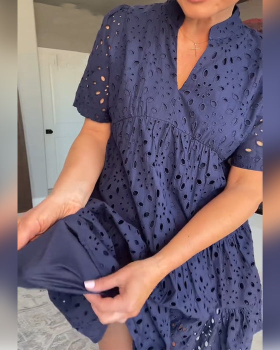 Sukienka Stójka Wycięcie A-Linia