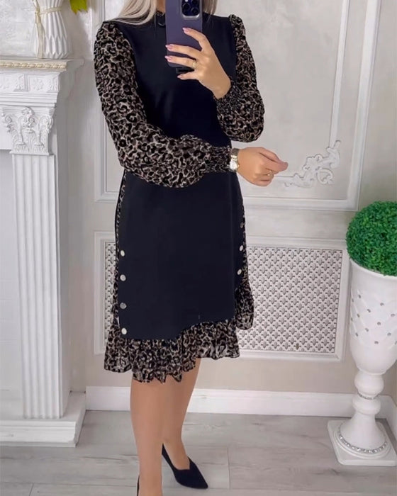 Elegancka sukienka o kroju A z blokiem kolorów