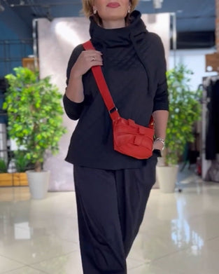 Bluza pikowana z wysokim dekoltem i długim rękawem