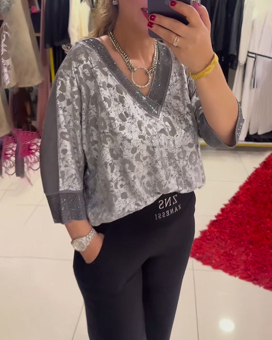 Bluzka z dekoltem w kształcie litery V