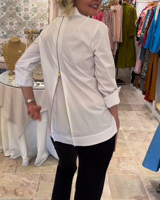 Bluzka w jednolitym kolorze zapinana na zamek