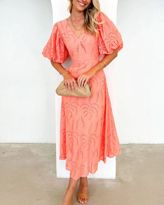 Luźna sukienka w jednolitym kolorze