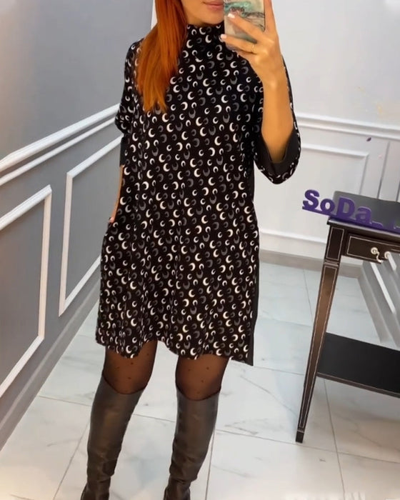 Casualowa sukienka z nadrukiem motyli