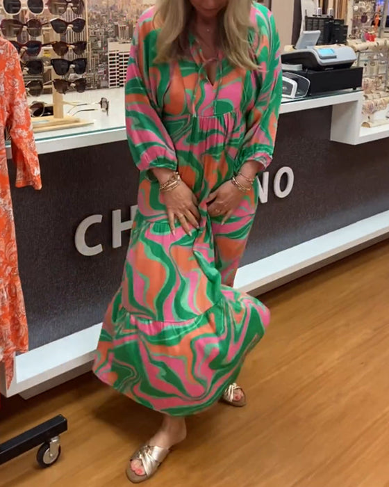 Sukienka maxi z dekoltem w serek i nadrukiem