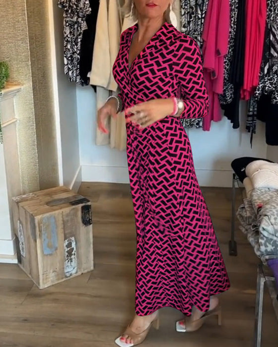 Sukienki z elementami wyszczuplającymi i nadrukami